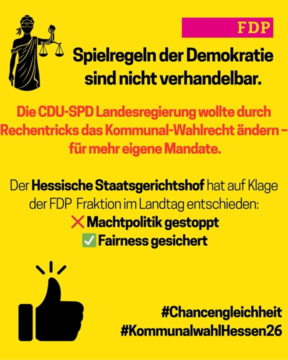 Gelbes Poster mit Schriftzug Spielregeln der Demokratie sind nicht verhandelbar